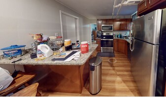 Building Photo - 8 Forest St