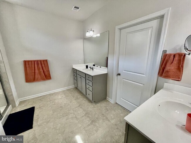 Building Photo - 29847 Sandstone Dr