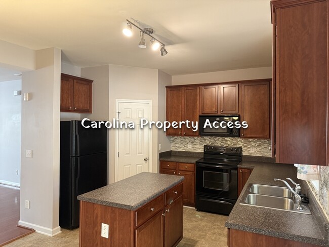 Building Photo - 108 Pilot Ct