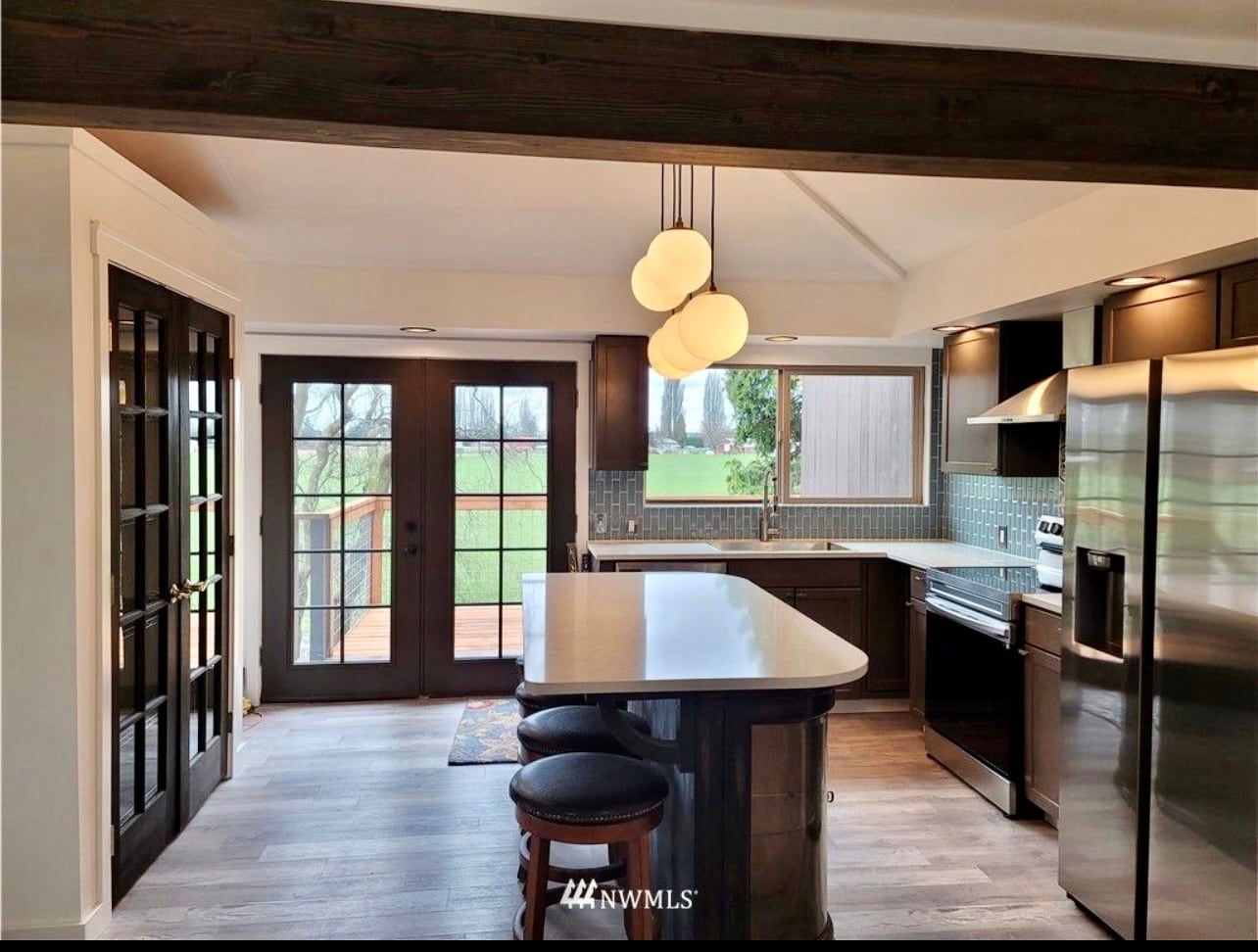Building Photo - 17238 WA-536