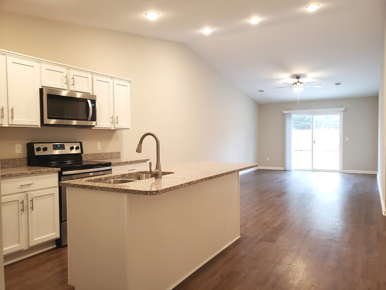 Building Photo - 1009 Firecreek Ct.