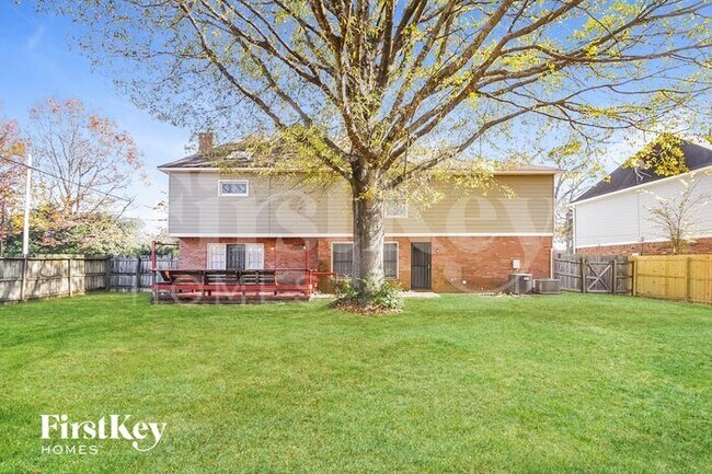 Building Photo - 4379 Richwood Pl