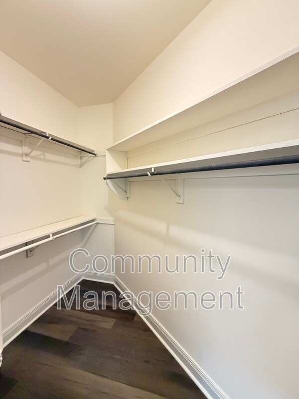 Building Photo - 11275 Otto Odom Cir
