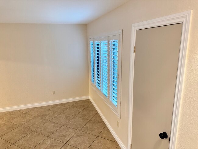 Building Photo - 2464 Caminito Ocean Cove