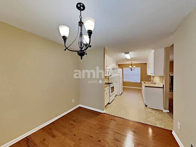 Building Photo - 4101 S Fork Dr