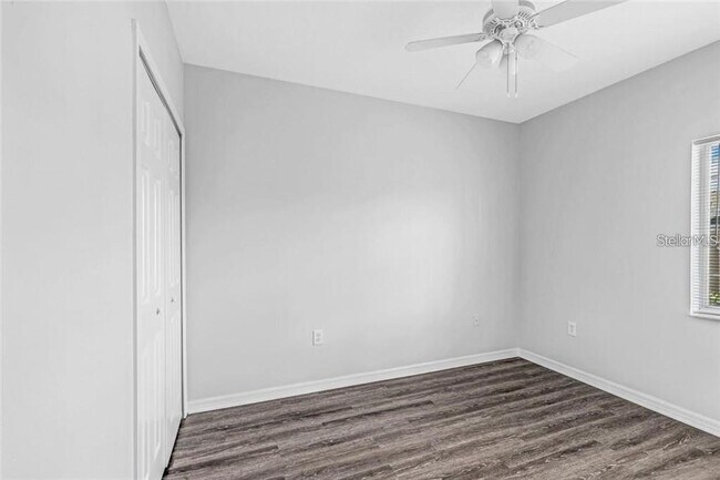 Building Photo - 9519 Newdale Way