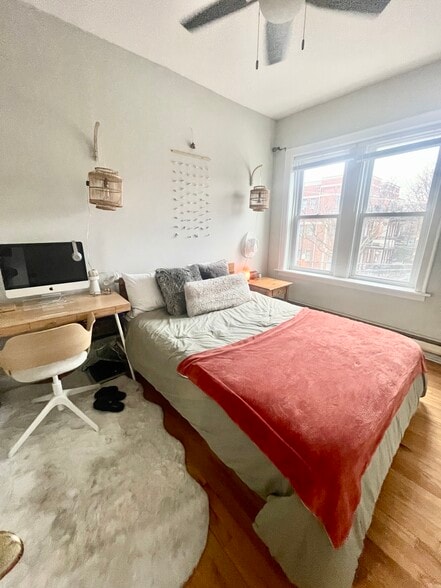 Building Photo - 3915 N Southport Ave