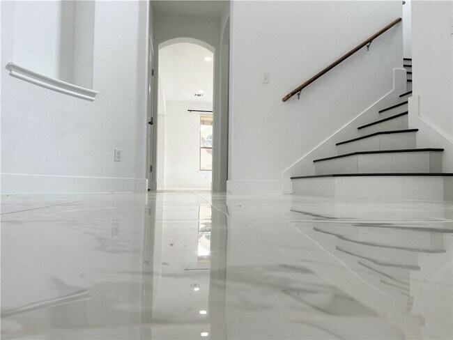 Building Photo - 2725 Mirasol Loop