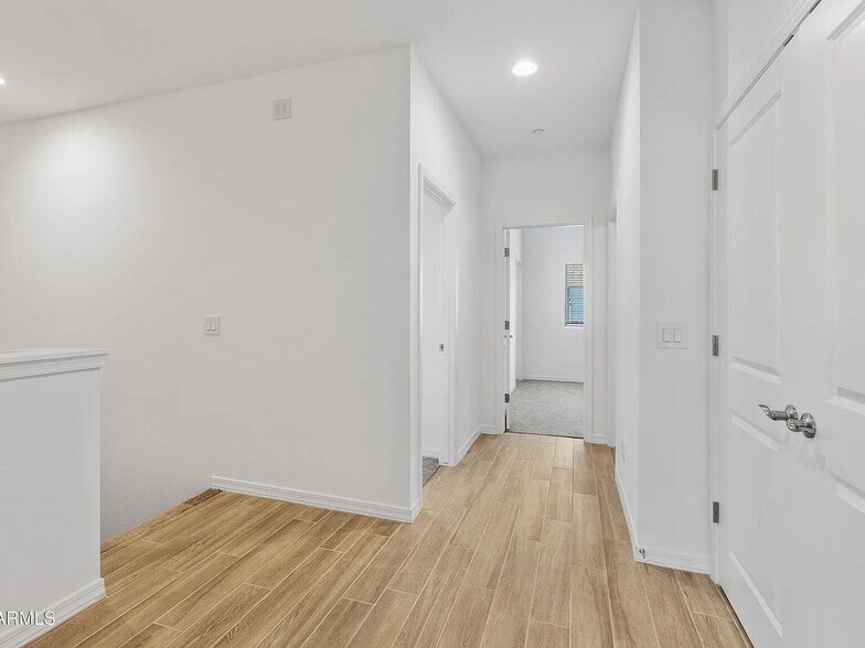 Building Photo - 15636 N 29th St