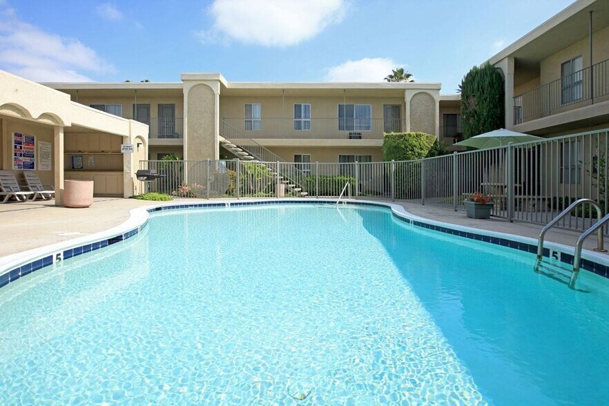 Interior Photo - Four Winds Apartments