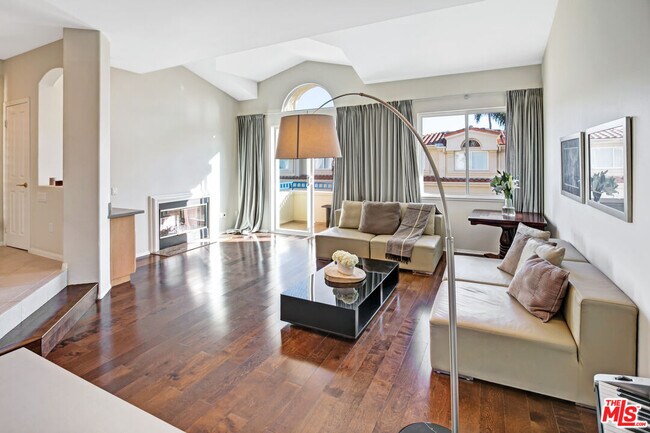 Building Photo - 6457 Zuma View Pl