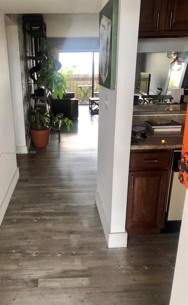 Building Photo - 10317 NW 9th St Cir