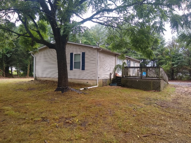 Building Photo - 2760 Vine Rd