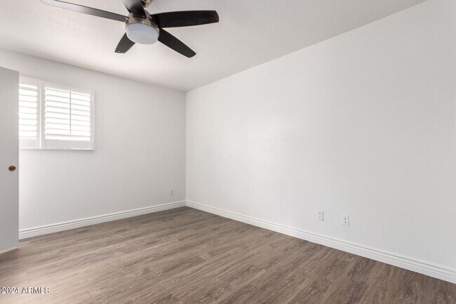 Building Photo - Beautiful townhome in Scottsdale!