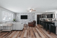 Building Photo - 1628 Green Lawn Dr