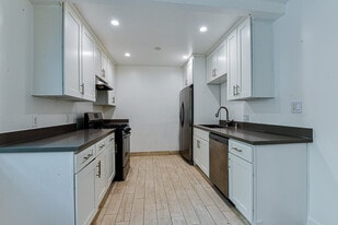 Kitchen - 4324 Ventura Canyon Ave