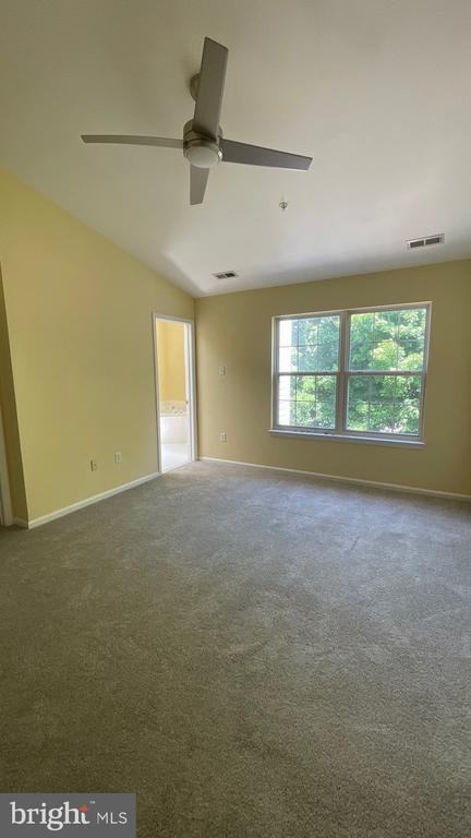 Building Photo - 6125 White Marble Ct