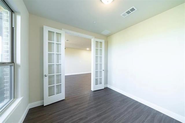 Building Photo - 3020 Galveston St