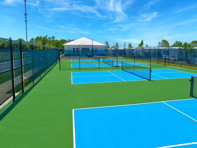 Building Photo - 736 Pirates Rest Rd