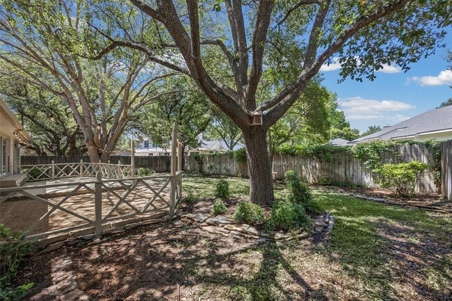 Building Photo - 8417 Cornerwood Dr