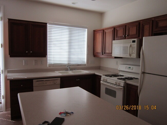 Building Photo - 3639 Water Song Dr