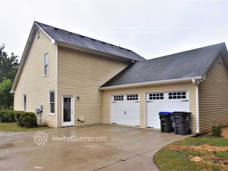 Building Photo - 104 Covington Dr