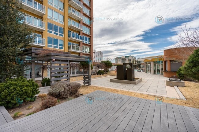 Building Photo - Modern 1 Bedroom 1 Bath Luxury Condo at Th...