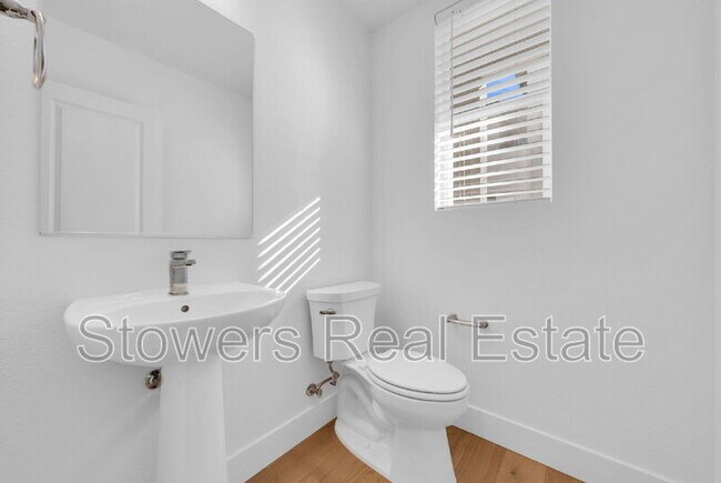 Building Photo - 3001 Ivory Ter