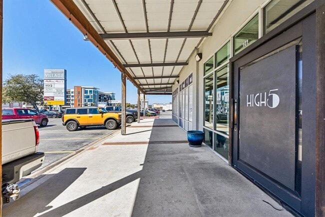 Building Photo - 7801 Shoal Creek Blvd