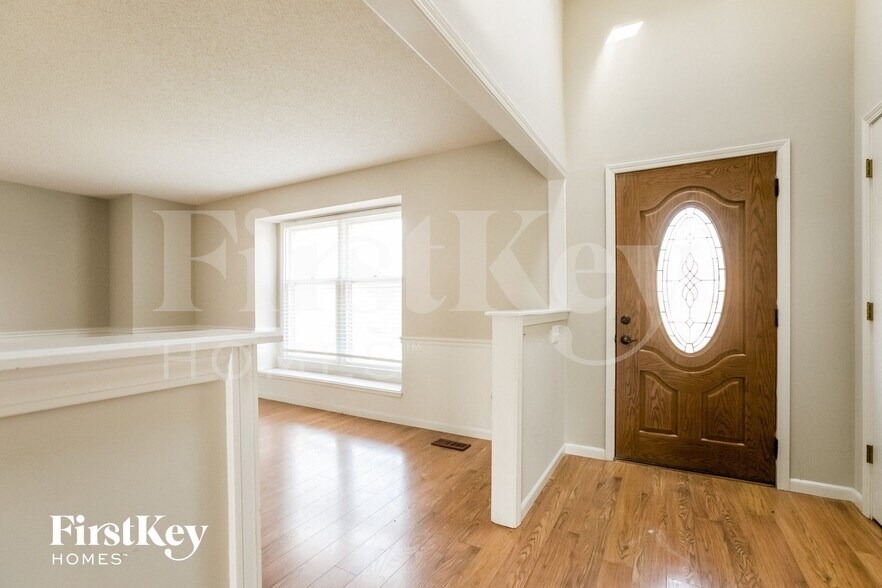 Building Photo - 1419 S Sheridan Bridge Pl