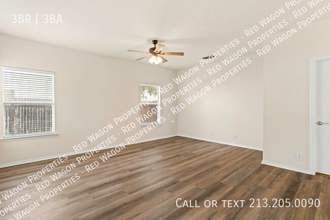 Building Photo - 2622 Crown Hollow