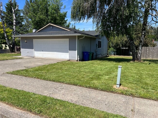 Building Photo - Remodeled 3 Bedroom in Gresham