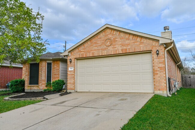 Building Photo - 4022 Mt Everest Way