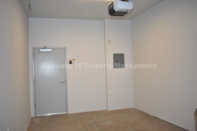 Building Photo - Nahele @ Hoopili 2/2/2 w/ mini yard