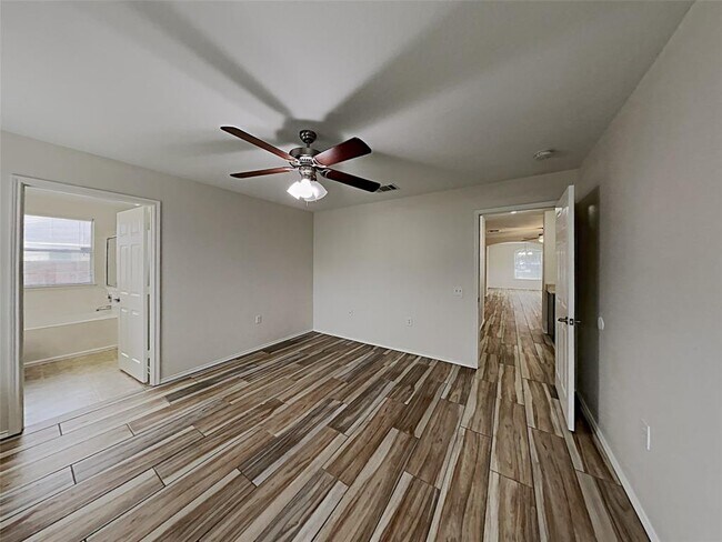 Building Photo - 12417 Sky Harbor Dr