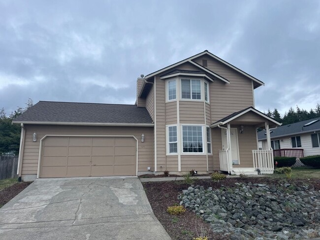 Primary Photo - Beautiful 3 Bedroom Home! Pets Negotiable!