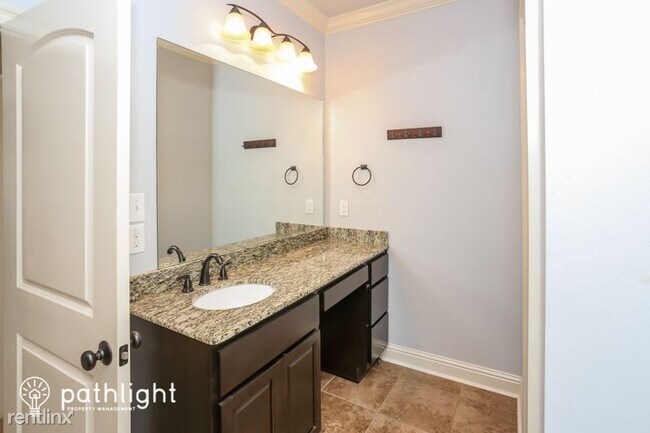 Building Photo - 4 br, 3 bath House - 18505 Old Maplewood D...