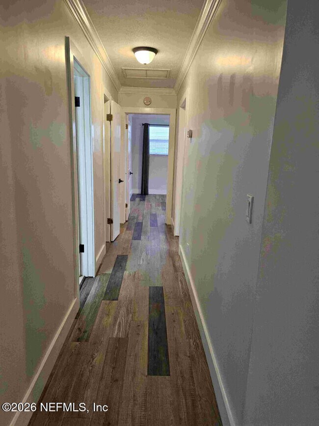 Building Photo - 2 Fairway Rd