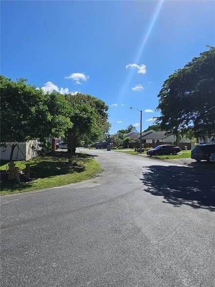 Building Photo - 1630 Sandpiper Blvd