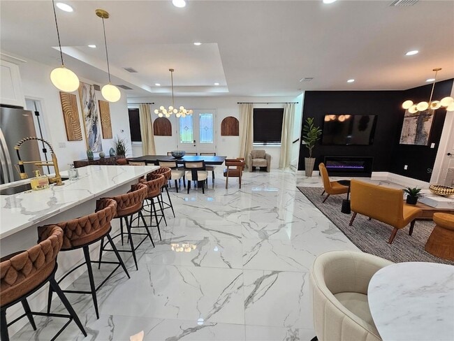 Building Photo - 2075 Jewell Ave