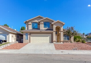 Building Photo - 900 Tecate Pl
