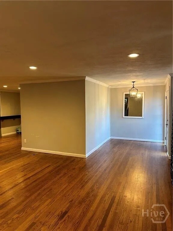 Building Photo - 50 Pine Valley Dr