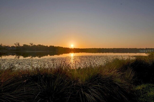 Building Photo - 812 East Blvd