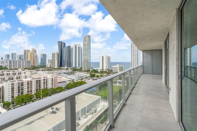 Building Photo - 300 Sunny Isles Blvd