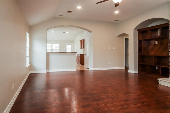 Building Photo - 5018 Creekbridge Ct