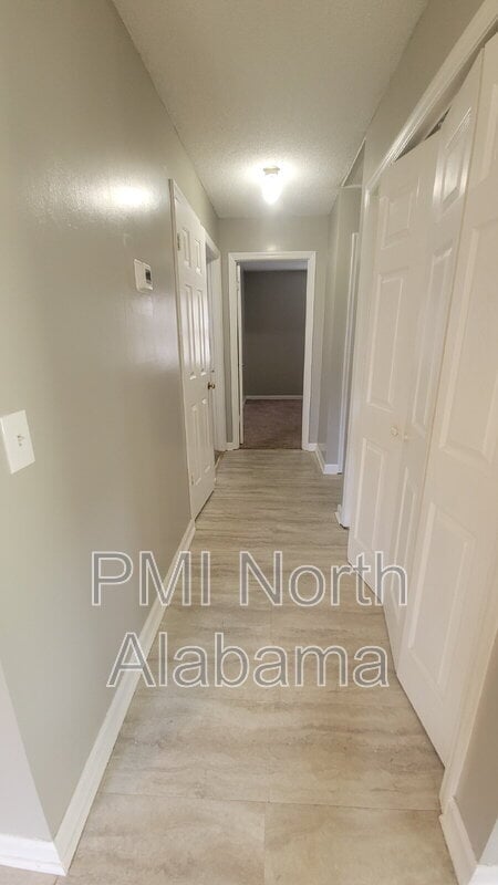 Building Photo - 1502 Barrington Rd NW