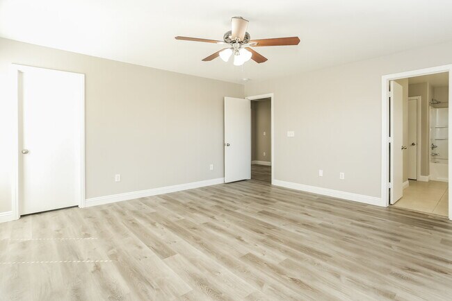 Building Photo - 5820 Gemstone Peak St