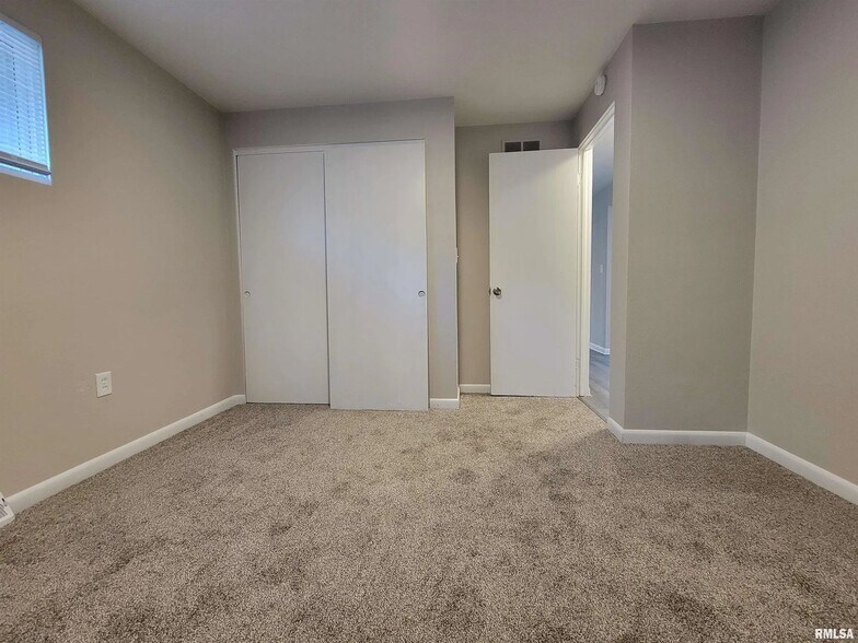 Building Photo - 1111 Summer St