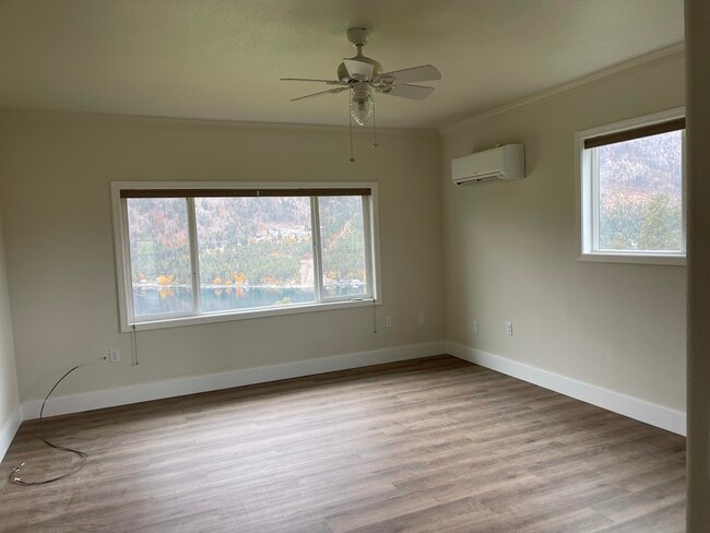 Building Photo - 1983 Summit Blvd