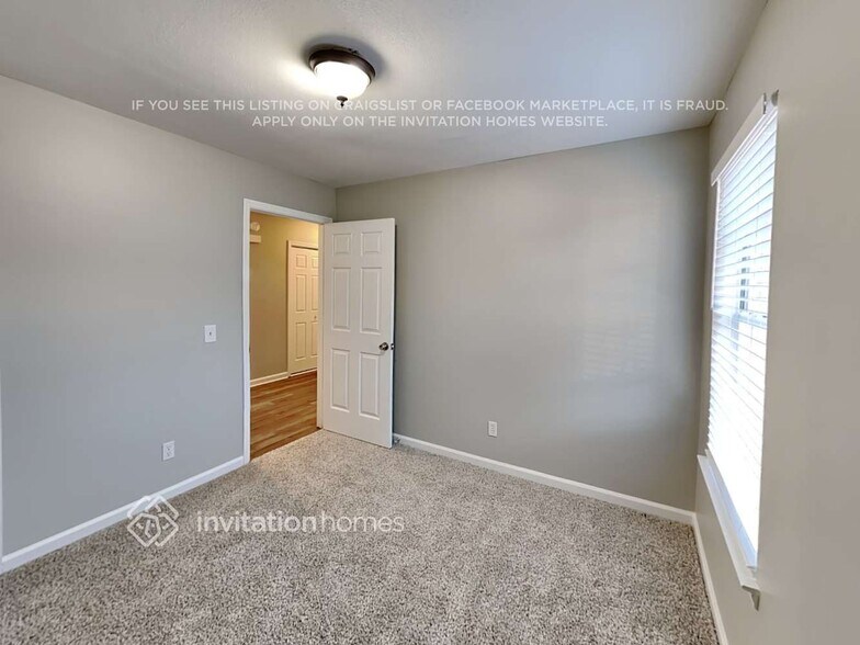 Building Photo - 612 Creekfront Dr